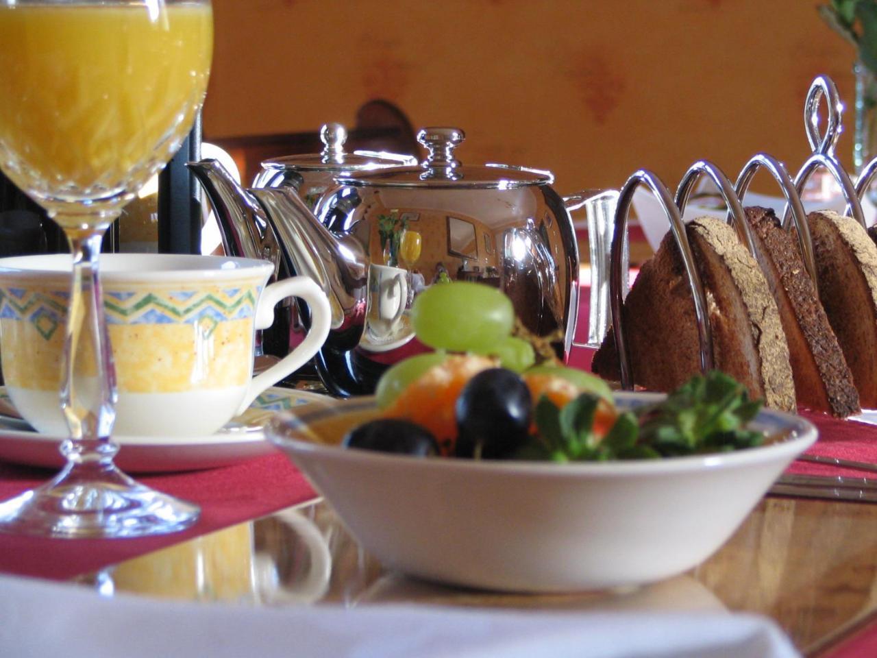 Sea Breeze Bed & Breakfast St Ives Екстериор снимка