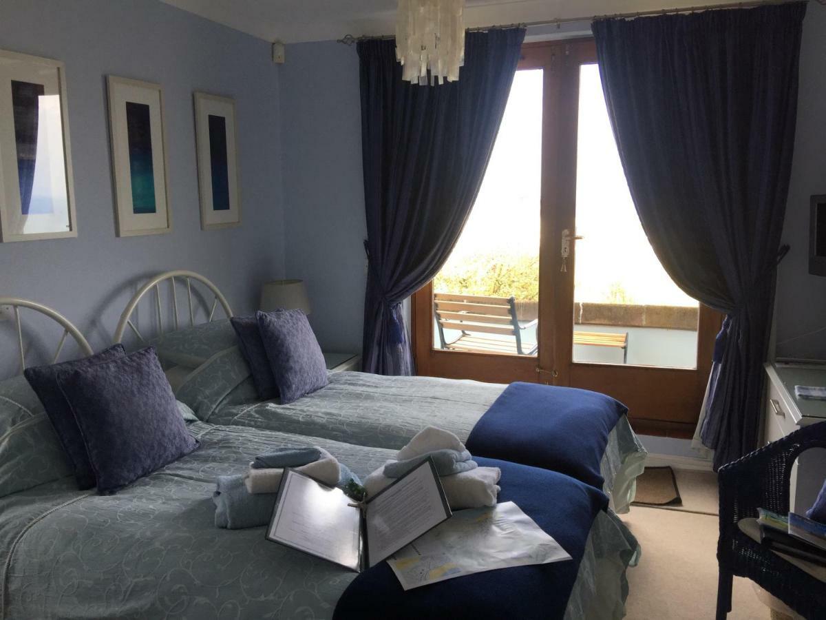 Sea Breeze Bed & Breakfast St Ives Екстериор снимка